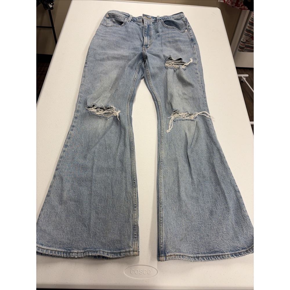 Levis Jeans Womens 29x30 Blue 70s High Flare Light Wash Distressed Denim Pants